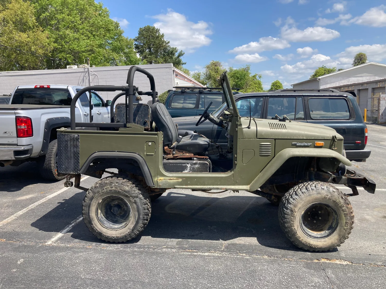 Toyota Land Cruiser from Summit Auto Transport customer and transport archive