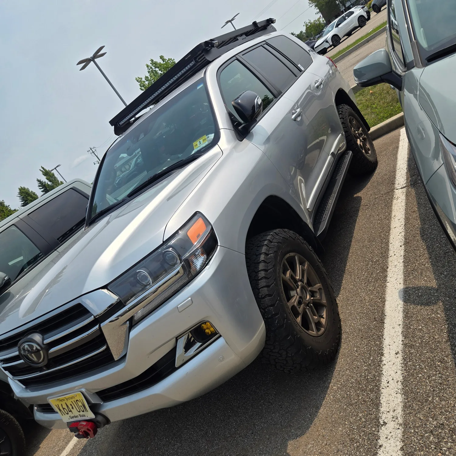 Toyota Land Cruiser from Summit Auto Transport customer and transport archive