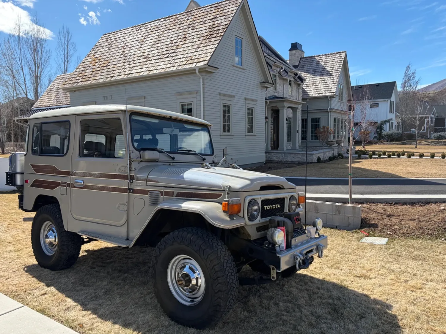 Toyota Land Cruiser from Summit Auto Transport customer and transport archive