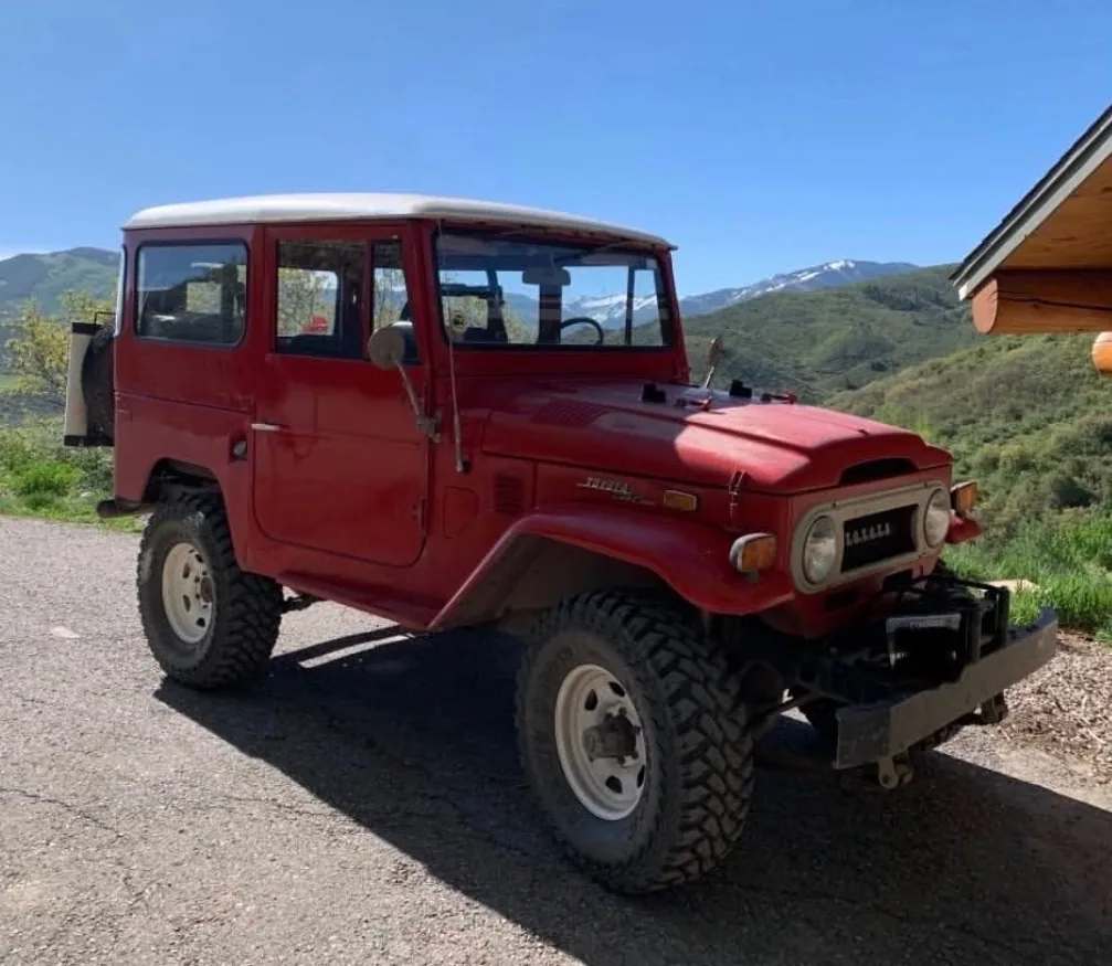 Toyota Land Cruiser from Summit Auto Transport customer and transport archive