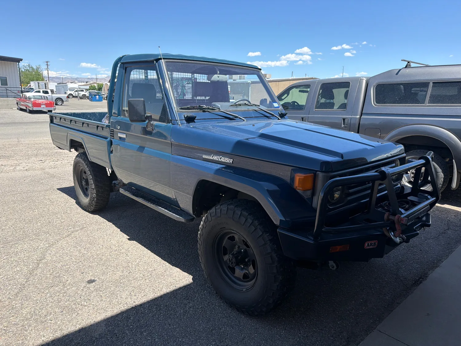 Toyota Land Cruiser from Summit Auto Transport customer and transport archive