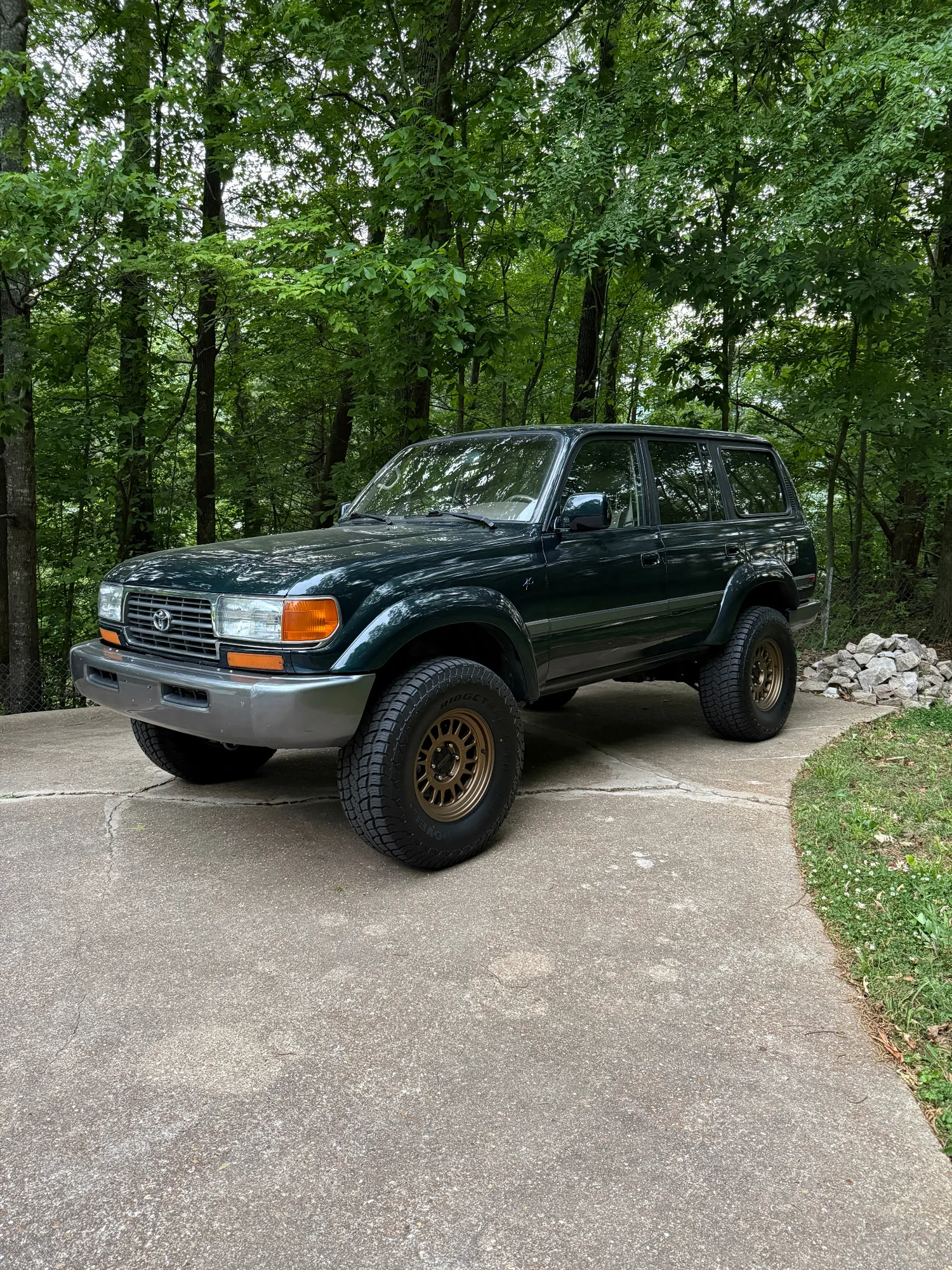 Toyota Land Cruiser from Summit Auto Transport customer and transport archive