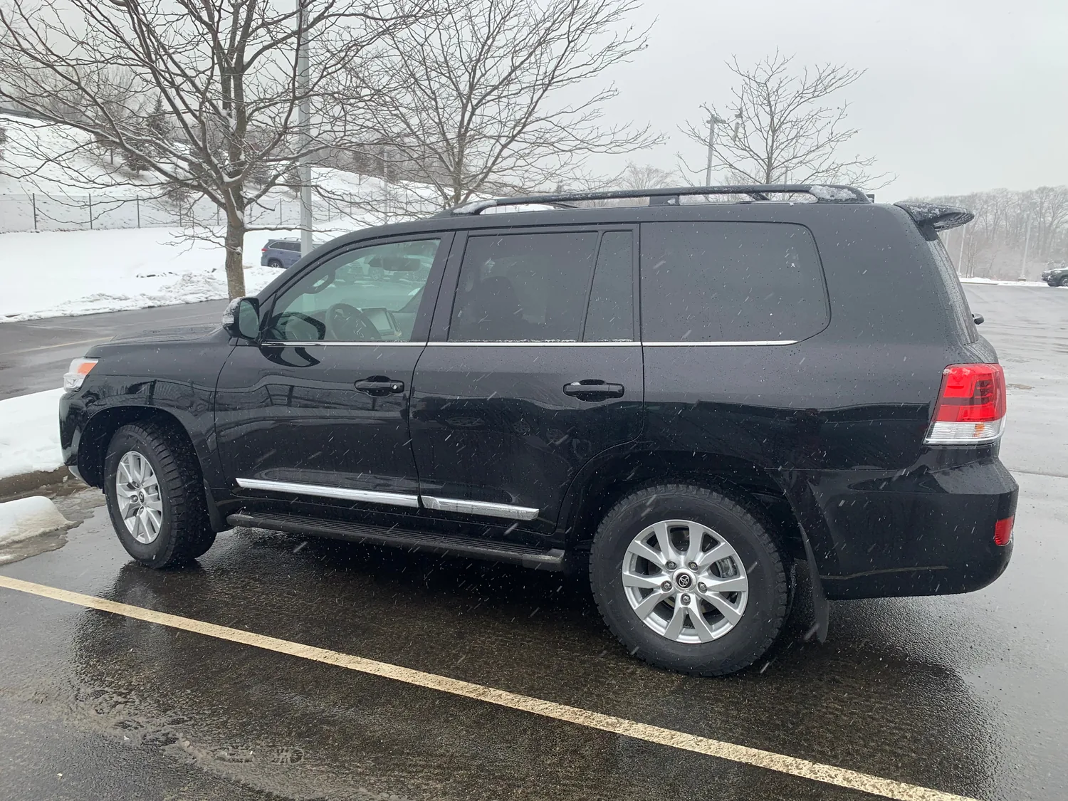 Toyota Land Cruiser from Summit Auto Transport customer and transport archive